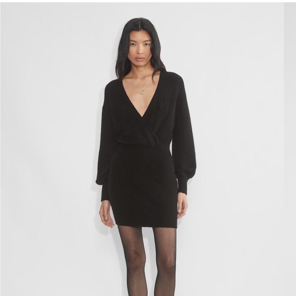 Aritzia Knit Elsie Dress